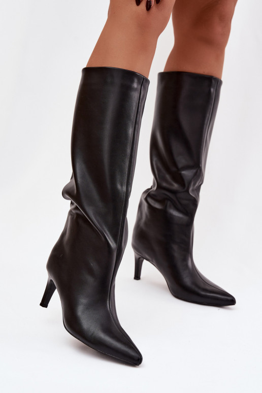 botas femininas Um modelo atraente com salto fino Com Costura cor preta Olyvia