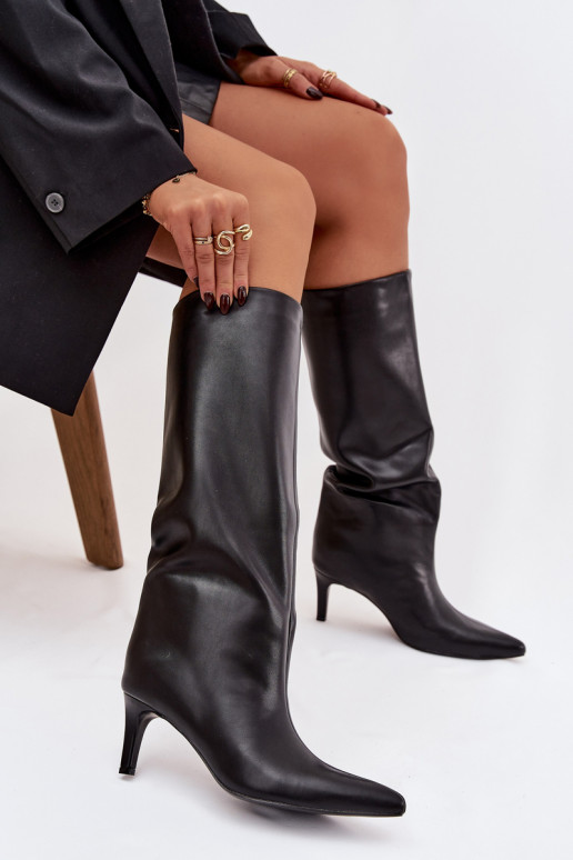 botas femininas Um modelo atraente com salto fino Com Costura cor preta Olyvia
