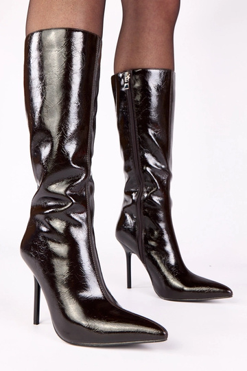 Botas de cano longo marrons brilhantes com salto alto Kiara