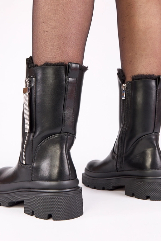 Botas pretas de cano curto com...