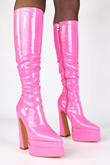 Botas rosa de cano curto...