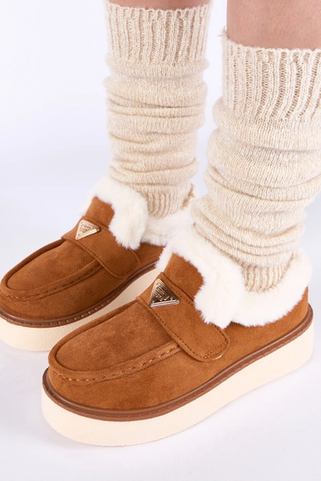Mocassins marrons quentes com pelagem Loafy 2