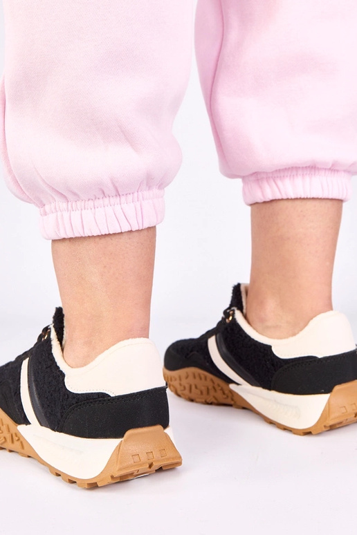 Ténis pretos quentes com pelagem Sanna