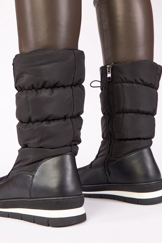 Botas de neve pretas com salto baixo...