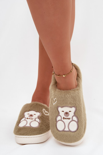 Chinelo Noralie verde com pelúcia e ursinho 2