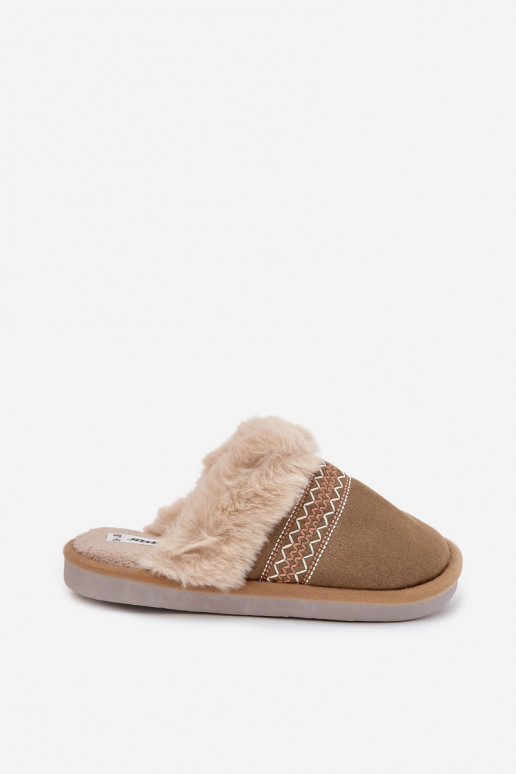 Chinelos Feminino com um casaco de pele I Haftem cor verde Devianne