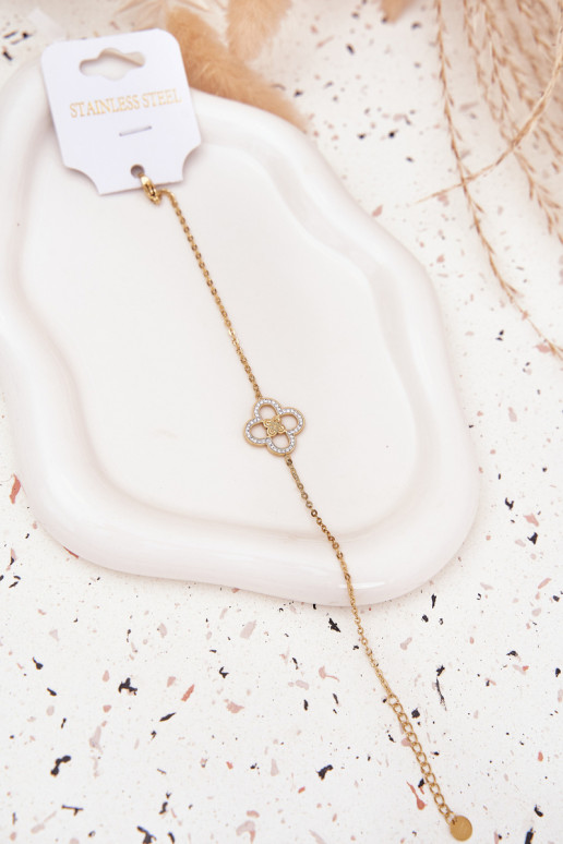 Um bracelete Feminino Fabricado em aço cirúrgico cor dourada