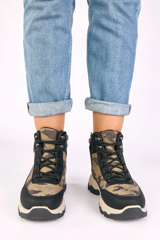 Botas de combate pretas de plataforma...