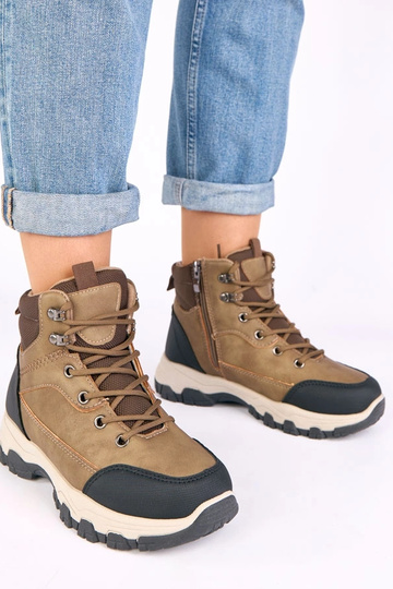 Botas de combate bege-escuro de plataforma Briana