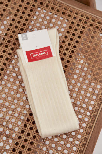 Meias longas de lã merino na cor marfim 2