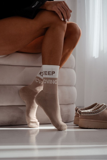 Meias femininas "Keep Moving", cor areia