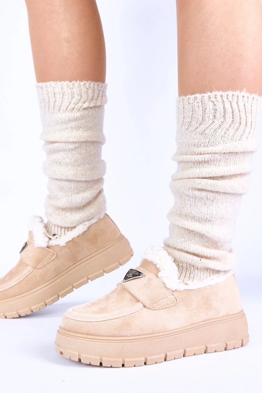 Mocassins em tom areia de plataforma...