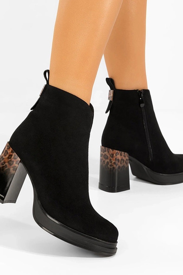 Botins pretos de salto laqueado com estampa de leopardo Gena 2