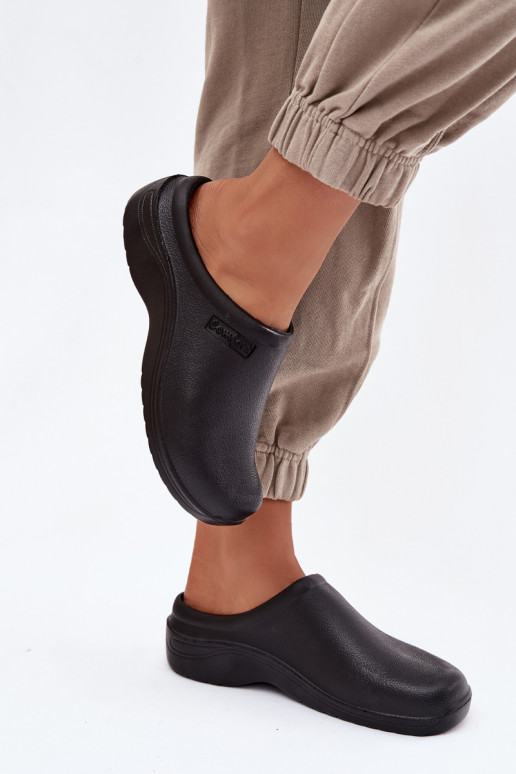 Chinelos leves Chinelos Tamancos Feminino cor preta Parissa