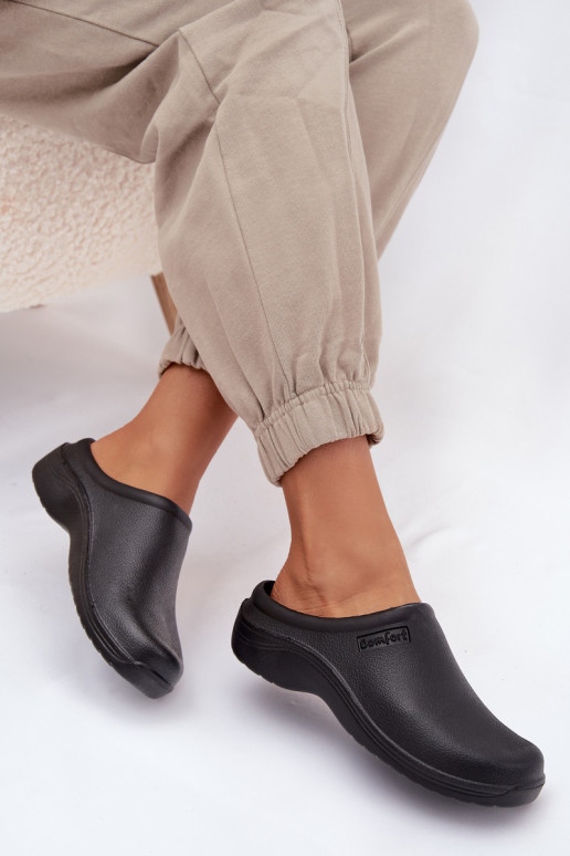 Chinelos leves Chinelos Tamancos Feminino cor preta Parissa