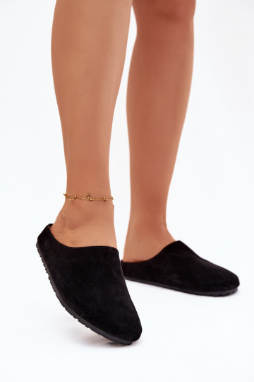 Chinelo feminino preto em camurça sintética Kalvess