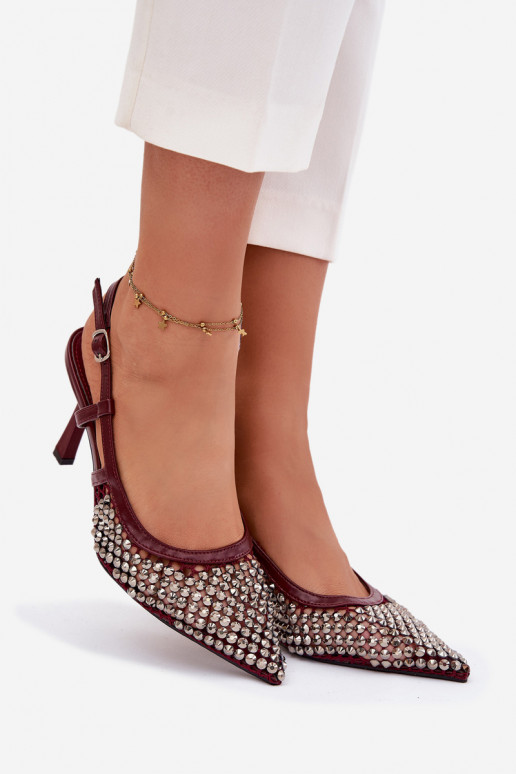 sapatos de salto alto com rebites Borgonha Selinna