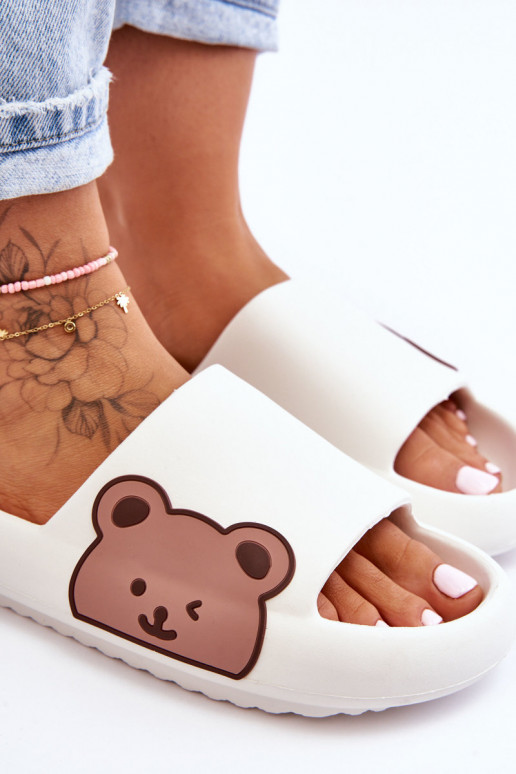 Chinelos leves com urso cor branca Parisso