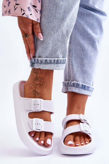 Chinelos femininos com espuma com listras cor branca Sharmen 2