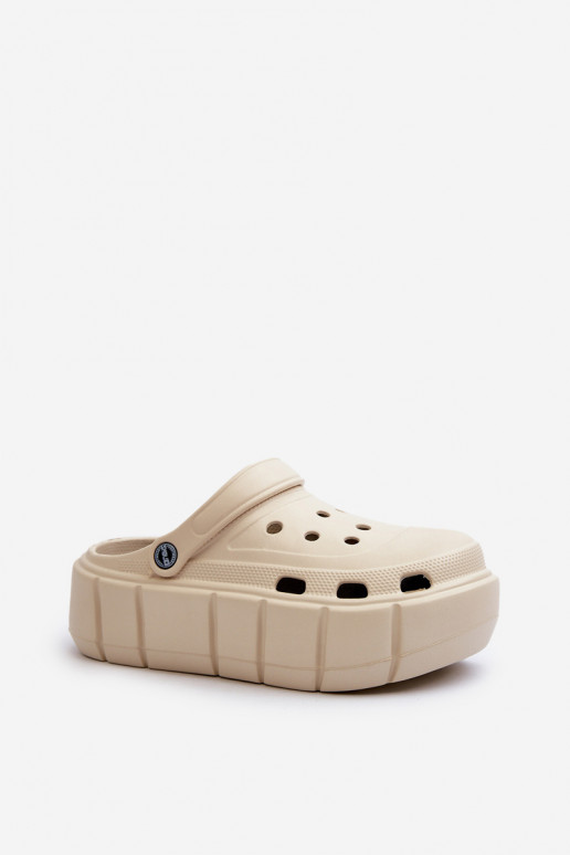 Chinelos leves Chinelos femininos com uma plataforma bege Itubia