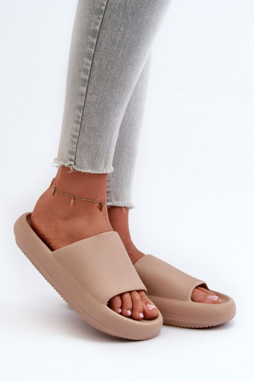 Feminino Chinelos de espuma leves Em uma sola grossa bege Querceria