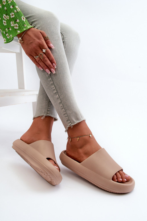 Feminino Chinelos de espuma leves Em uma sola grossa bege Querceria