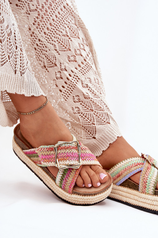 Chinelos femininos com uma plataforma Com trança I Złotą com fivelas Cores diferentes Filazzia