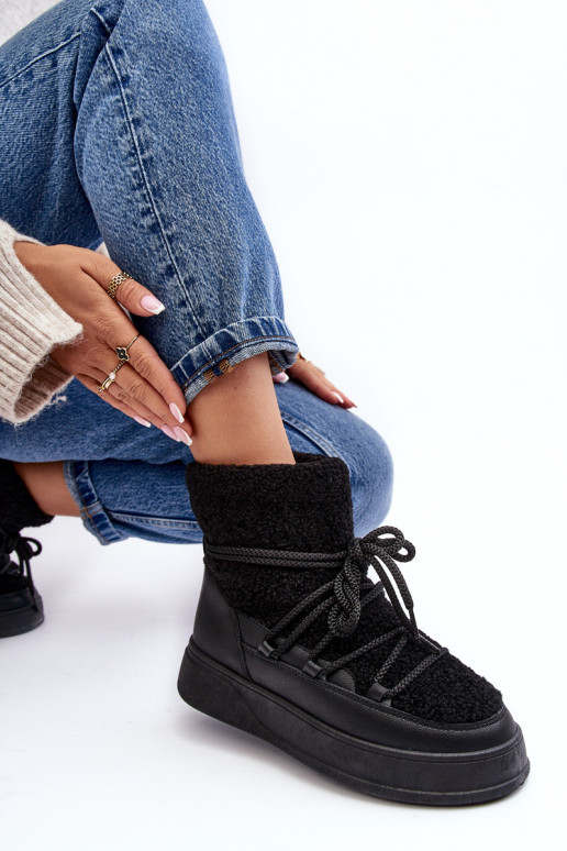 Feminino Botas de neve com uma plataforma cor preta Ahatissa