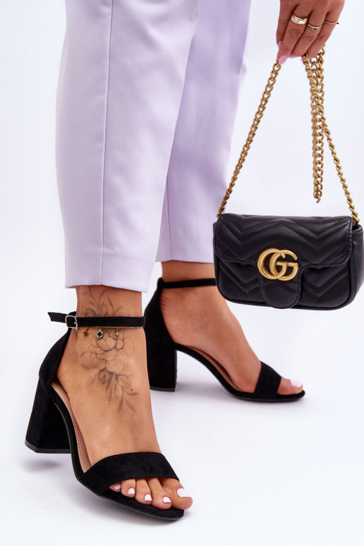 de camurça sandálias com salto cor preta Tem que serdame