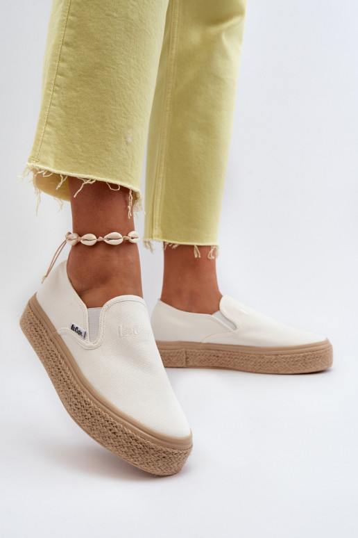 Sapatos femininos Slip-On Com trança Lee Cooper LCEM-24-44-2430