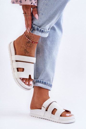 À modalo clássico Chinelos femininos cor branca Molie