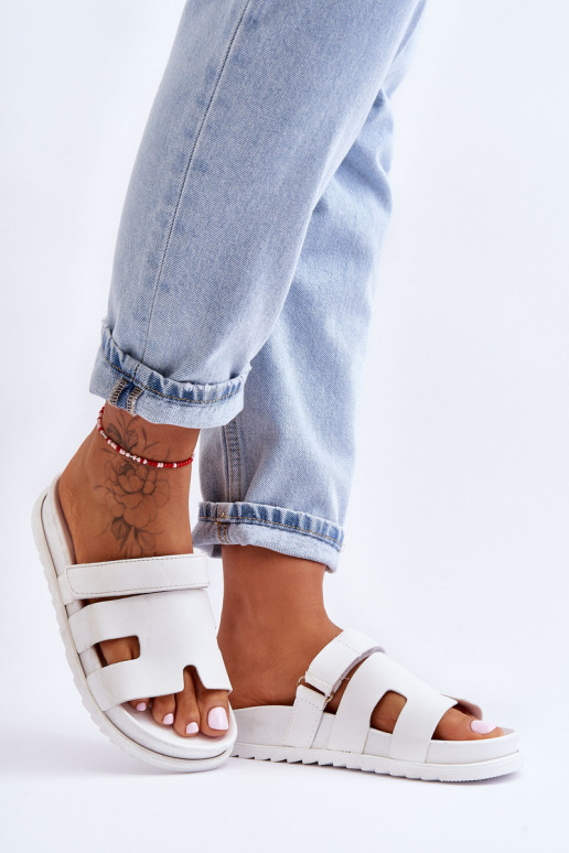 À modalo clássico Chinelos femininos cor branca Molie