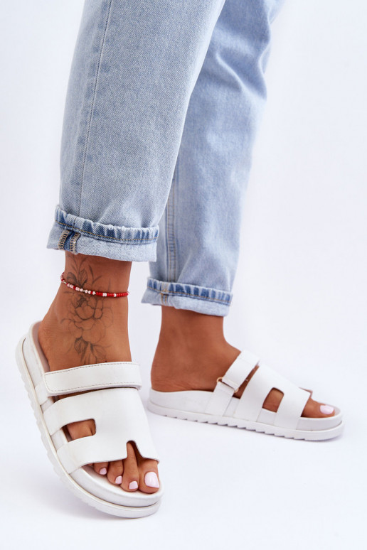 À modalo clássico Chinelos femininos cor branca Molie