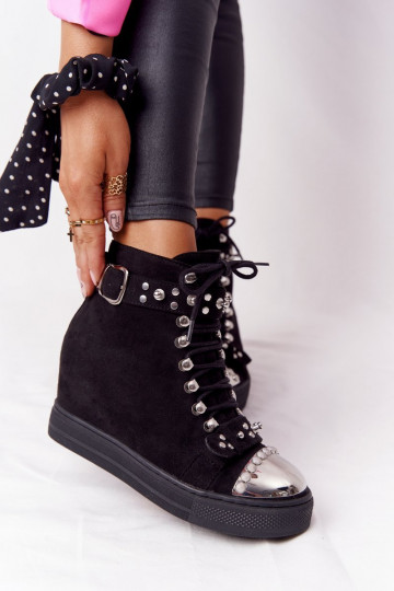 aquecimento Botas Em uma cunha de camurça cor preta Lu Boo