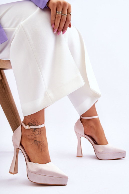 Elegante Sapato Em um pino mais largo Tom rosa claro Tem que serdness