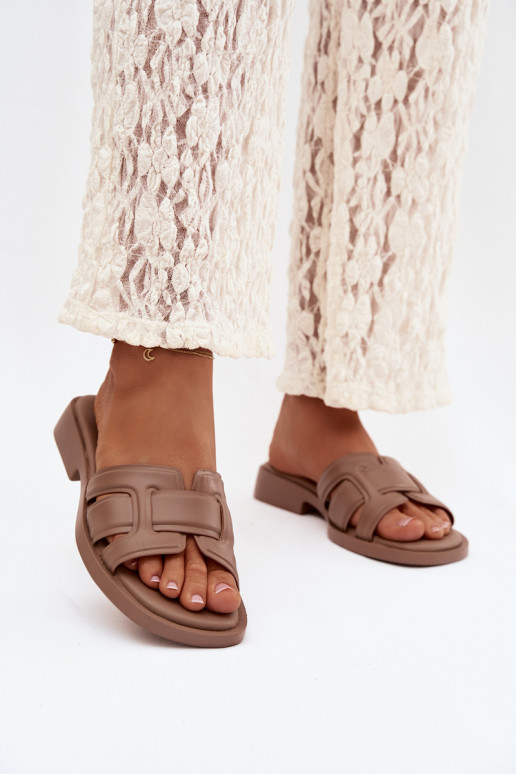 Chinelos femininos com salto largo bege Lorania