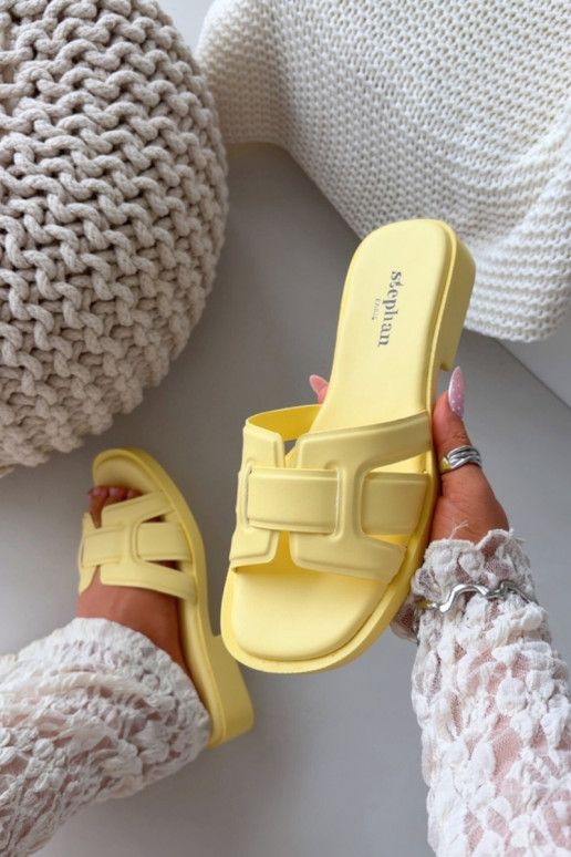 Chinelos femininos com salto largo cor amarela Lorania