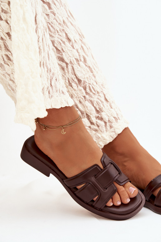 Chinelos femininos com salto largo CzekoladoParae Lorania