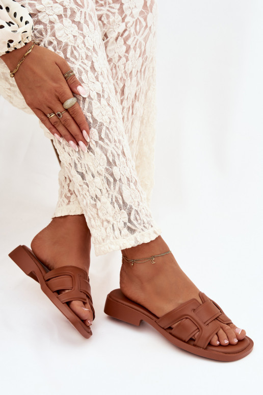 Chinelos femininos com salto largo cor marrom Lorania