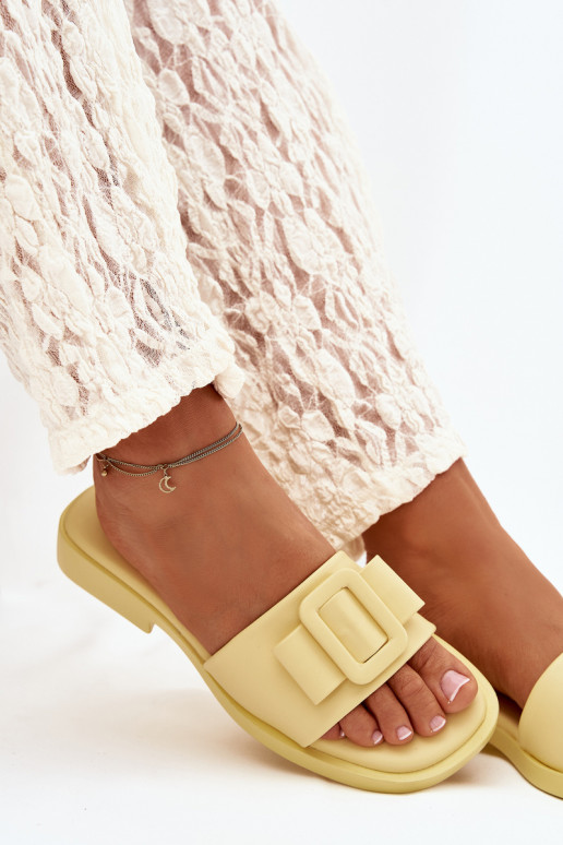 Chinelos femininos com salto largo com fivelas cor amarela Melivra