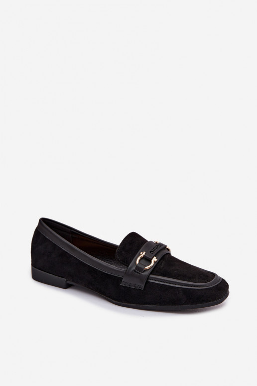 Mocassins femininos com detalhes decorativos, na cor preta Evelora