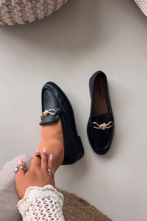Mocassins Feminino Com decorações Detalem cor preta Rosynne