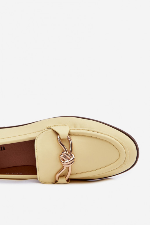 Mocassins Feminino Com decorações Detalem cor amarela Rosynne