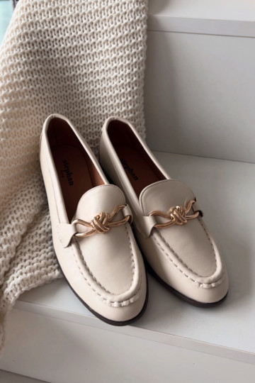 Mocassins Feminino Com decorações Detalem cor de marfim Rosynne 2