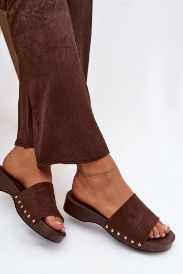 Chinelos femininos Ze cor douradami Pregos CzekoladoParae Ferinna