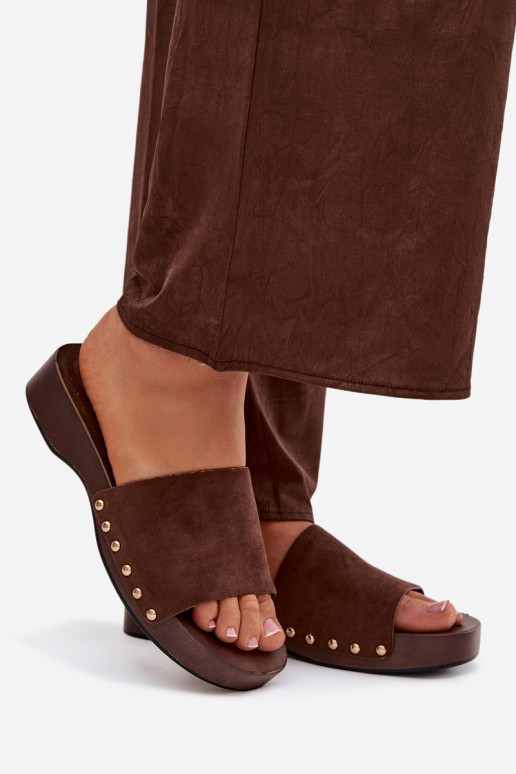 Chinelos femininos Ze cor douradami Pregos CzekoladoParae Ferinna