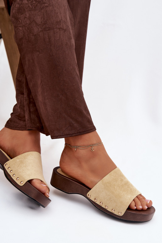 Chinelos femininos Ze cor douradami Pregos cor amarela Ferinna