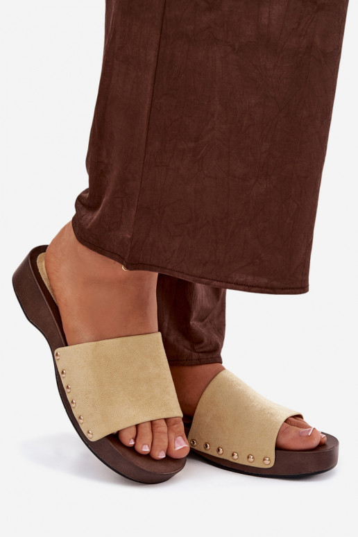 Chinelos femininos Ze cor douradami Pregos cor amarela Ferinna