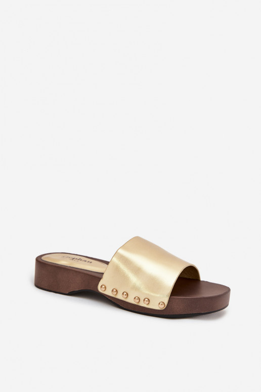 Chinelos femininos com rebites cor dourada Terissa