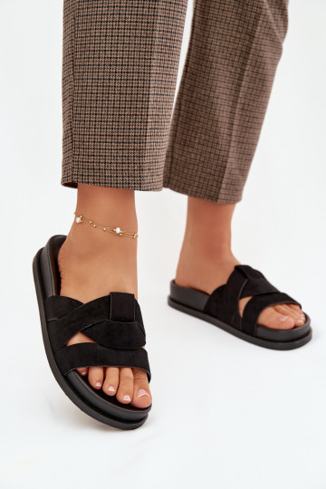 Chinelas femininas pretas de camurça sintética com tiras Tai turirivessa